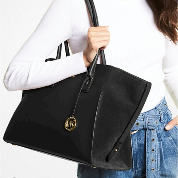 NWT Michael Kors XL Tote - Picture 2 of 11